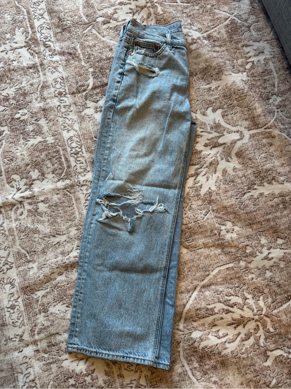 Women’s American eagle strigid jeans